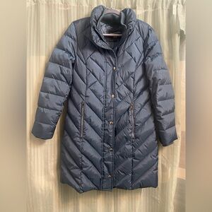 London fog women’s size medium long puffer down quilted coat